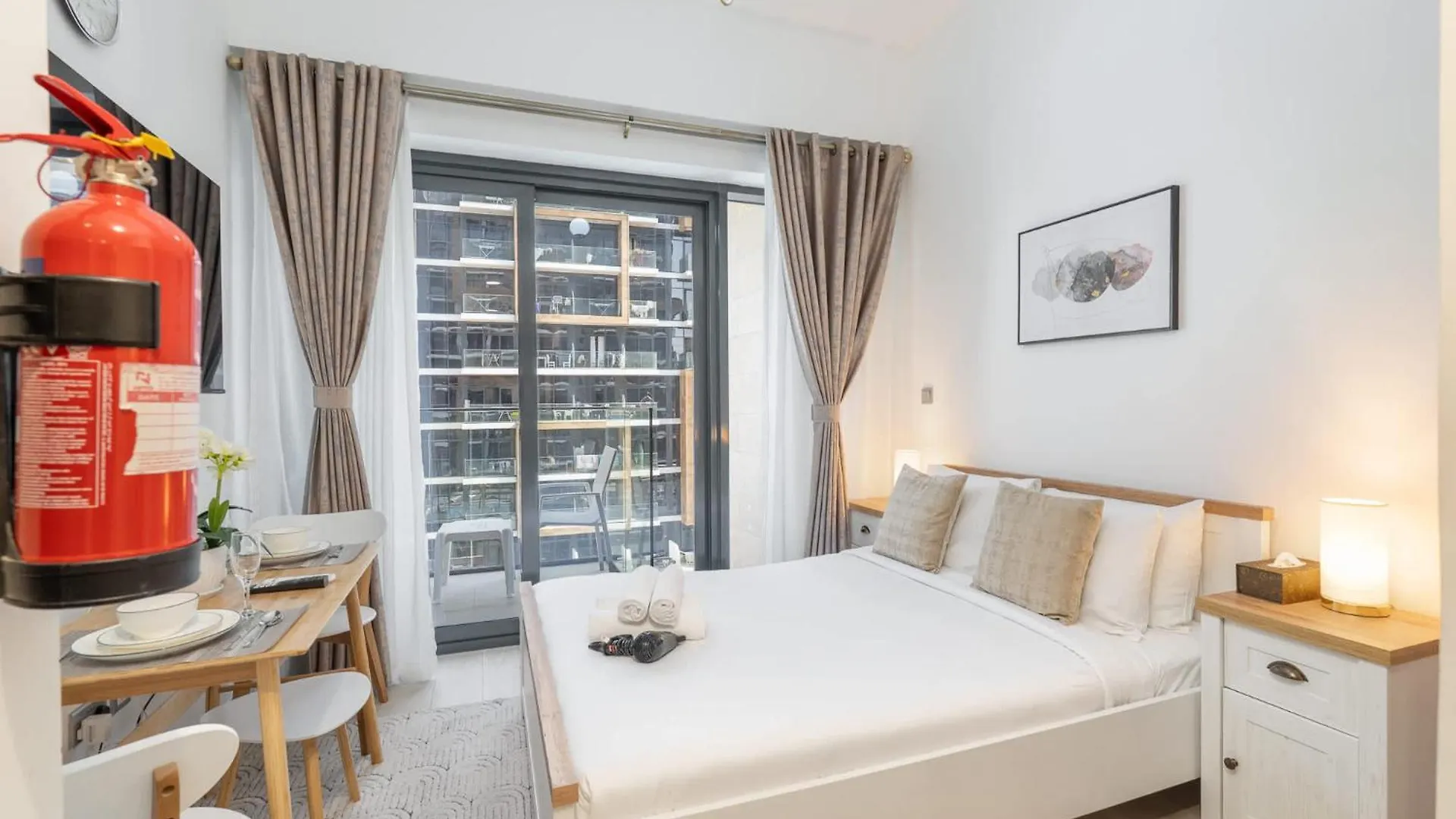 Appartement Peaceful Studio In Azizi Riviera 38 With Pool View Dubai